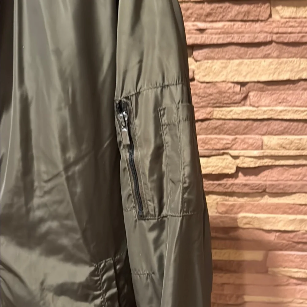 ZARA Men's Olive Bomber Jacket - Picture 2 of 5